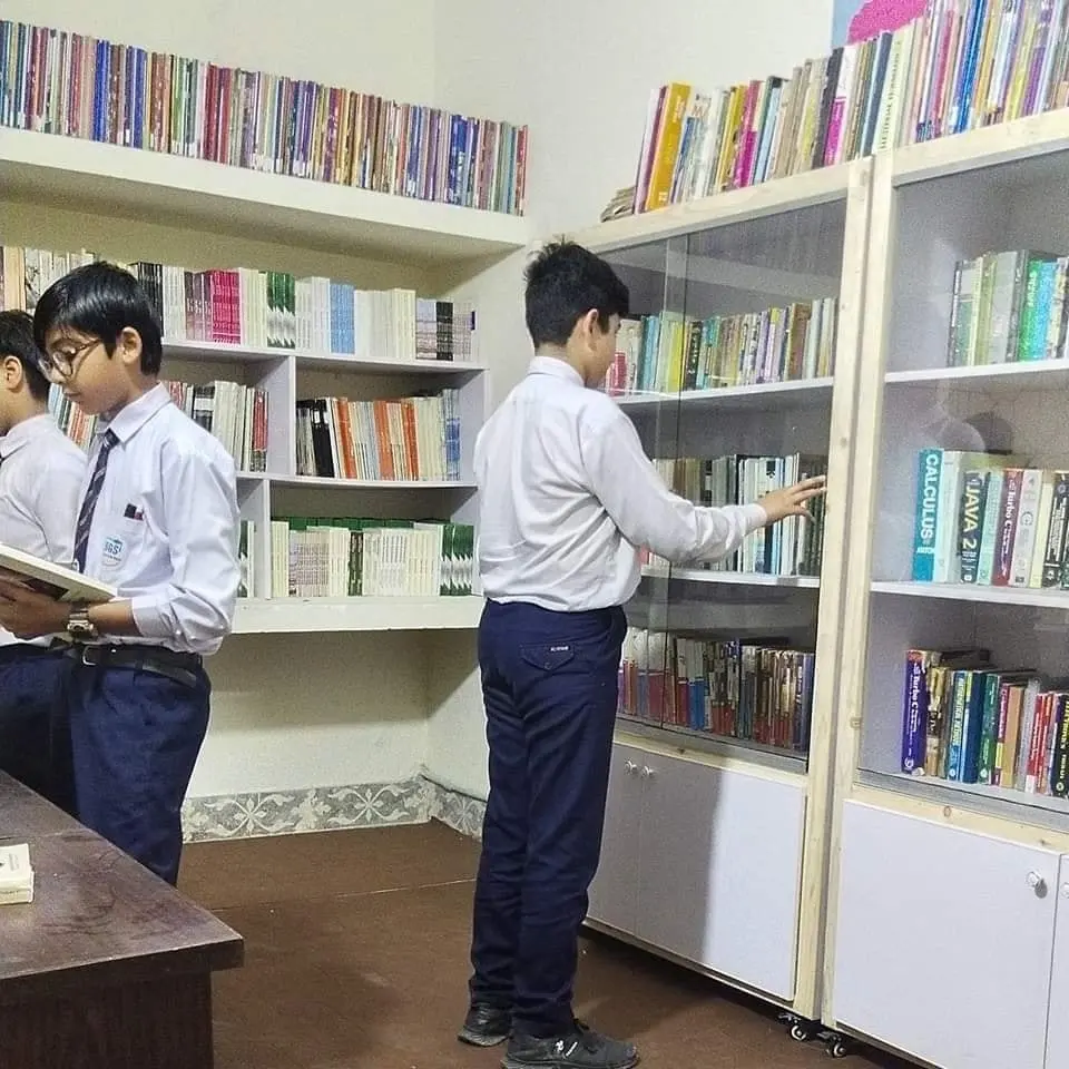 Students-learning-at-Smile-school-library
